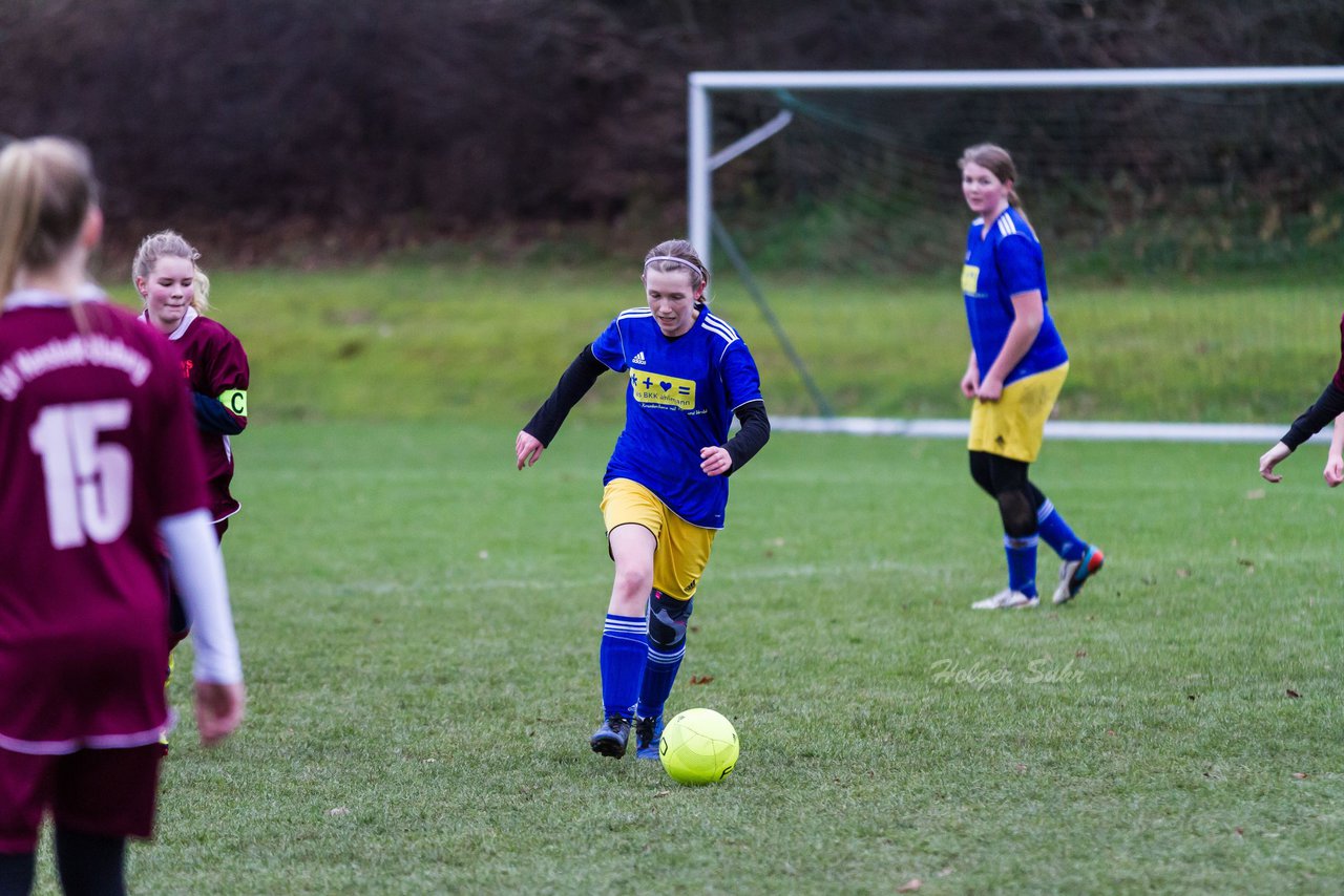 Bild 181 - B-Juniorinnen TSV Gnutz o.W. - SV Henstedt Ulzburg II : Ergebnis: ca. 5:0